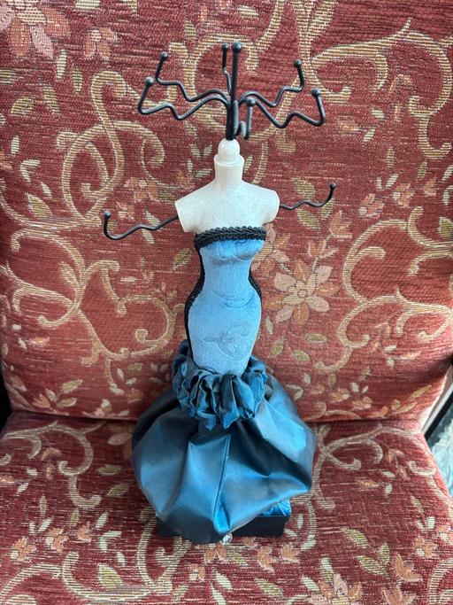 Buy & Sell Kidbrooke South East London - Photos for Jewellery mannequin for jewellery on hooks