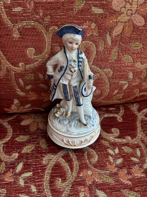 Buy & Sell Kidbrooke South East London - Photos for Vintage musical wind up figerine danibe
