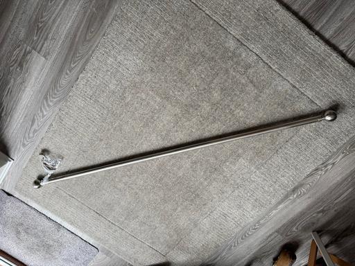Buy & Sell Penn Fields Wolverhampton - Photos for Curtain pole with fixings
