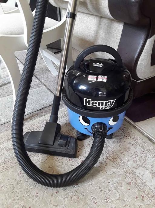 Buy & Sell Saint Pauls Trading Estate Tameside - Photos for Blue Henry 200 vacuum cleaner (Needs bags)