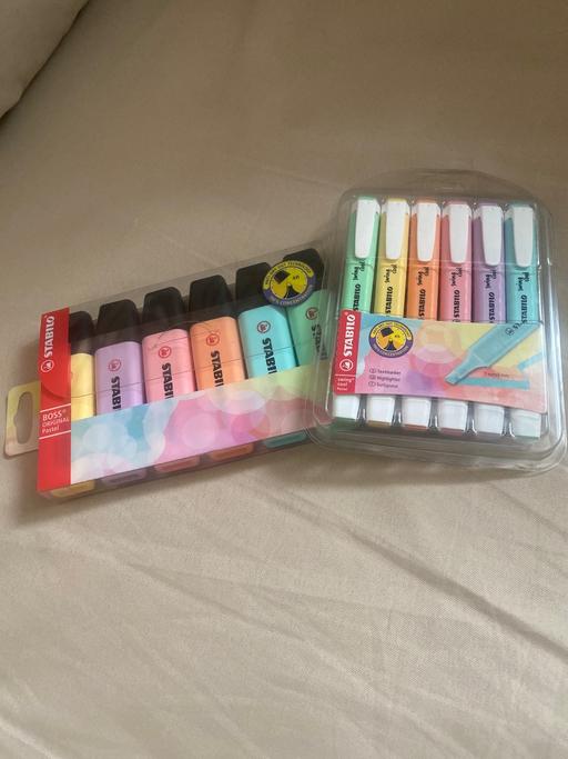 Classes Shepherd`s Bush West London - Photos for 2 x packs of highlighters