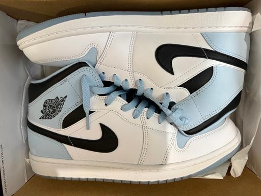 Buy & Sell Limehouse East London - Photos for Jordan 1 Mid ice blue