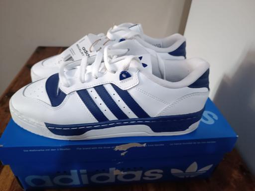 Buy & Sell Earley Reading - Photos for Adidas Rivalry Low