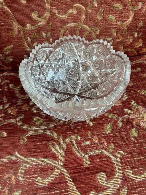 Buy & Sell Kidbrooke South East London - Photos for Round crystal cut glass bowl D8in H4in