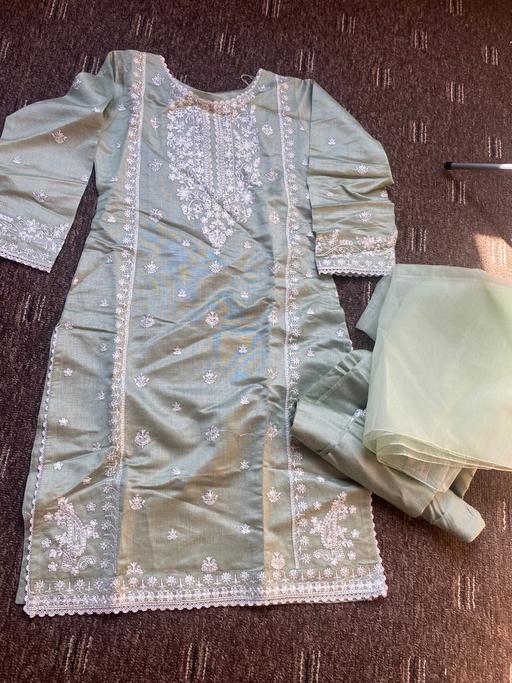 Buy & Sell West Bowling Bradford - Photos for girls suit