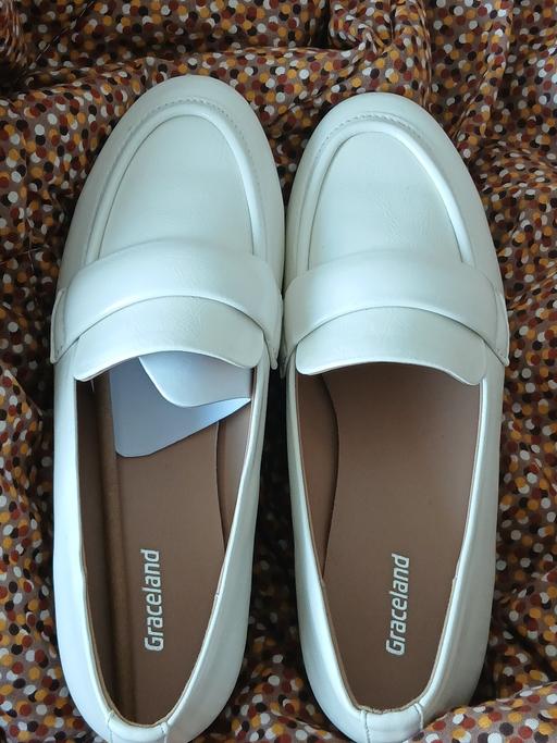 Buy & Sell Thornton Lodge Kirklees - Photos for casual pumps in beige colour new for sale
