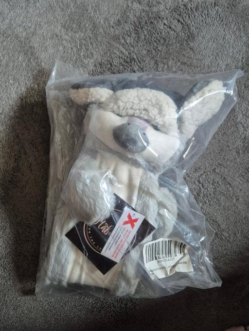 Buy & Sell Crumpsall Manchester - Photos for new Long Soft Touch Penguin Hot Water Bottle