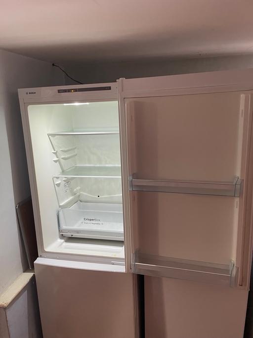 Buy & Sell Woodlands South West London - Photos for Bosch Fridge/ Freezer