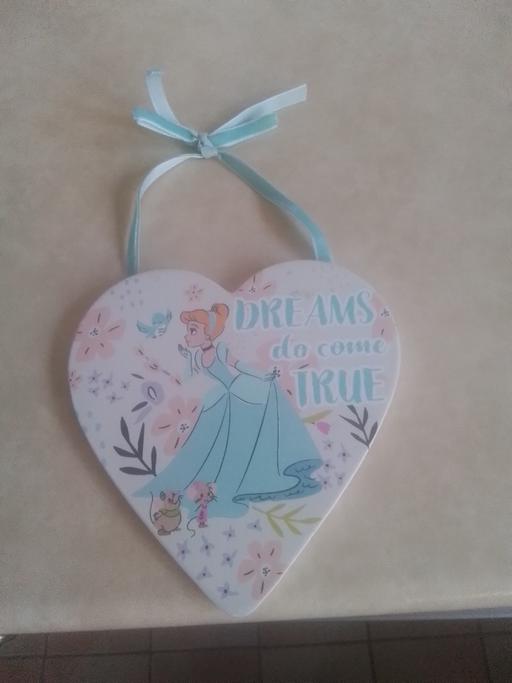 Buy & Sell Streetly Walsall - Photos for DISNEY HANGING PLAQUE