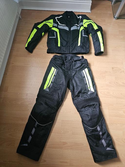 Vehicles Wilton Park Buckinghamshire - Photos for Motorcycle jacket, trousers, gloves and boots