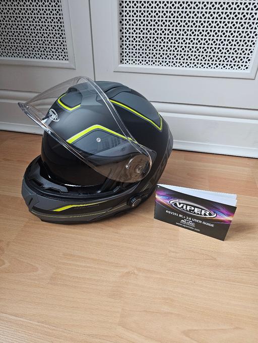 Vehicles Beaconsfield Buckinghamshire - Photos for Brand new motorcycle helmet