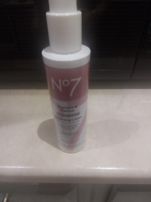 Buy & Sell Streetly Walsall - Photos for BRAND NEW NO7 RESTORE & RENEW LOTION