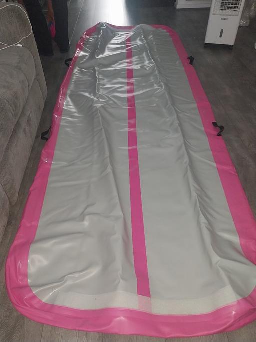Buy & Sell Eccleston Saint Helens - Photos for 10ft inflatable gymnastics mat no pump new