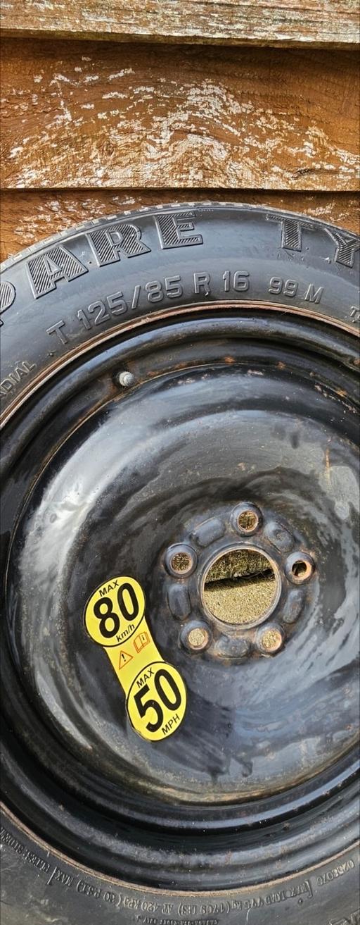 Vehicles Cliffe Woods Medway - Kent - Photos for Spare tyre
