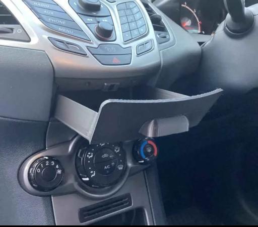 Vehicles Duxford South Cambridgeshire - Photos for Ford Fiesta mk7 Centre Console Storage
