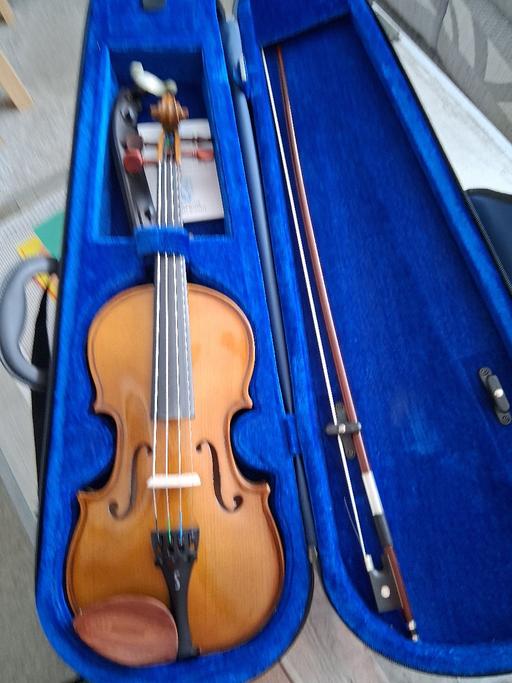 Buy & Sell Staveley Chesterfield - Photos for violin