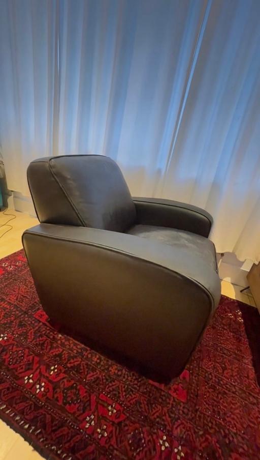 Buy & Sell Surrey Quays South East London - Photos for Black Armchair