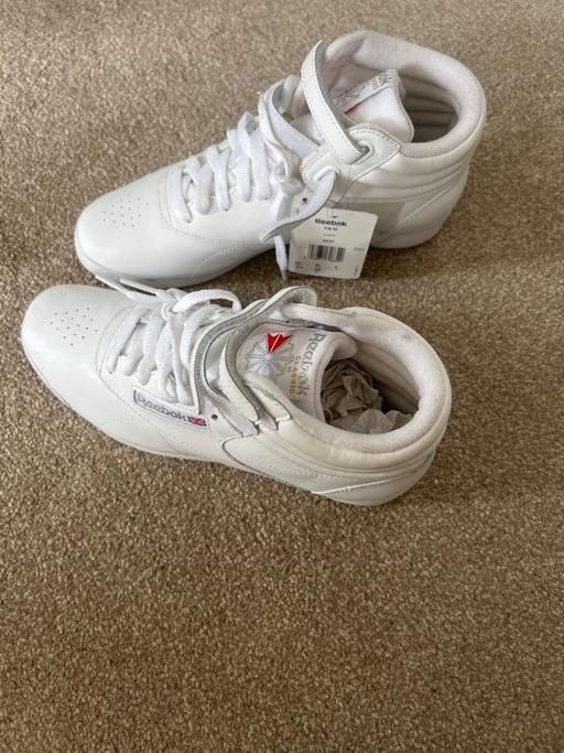 Buy & Sell Marble Arch Central London - Photos for Classic Reebok trainers