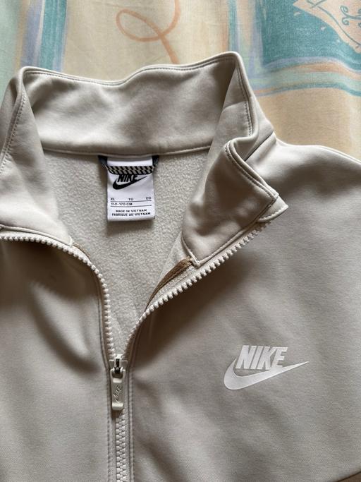 Buy & Sell Bradley Wolverhampton - Photos for Boys Nike Tracksuit Top Size XL