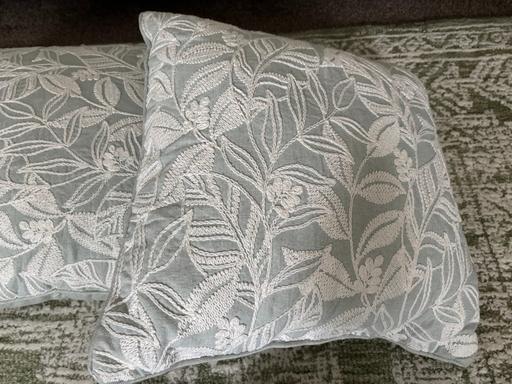 Buy & Sell Bartley Green Birmingham - Photos for Pair of Homesense cushions