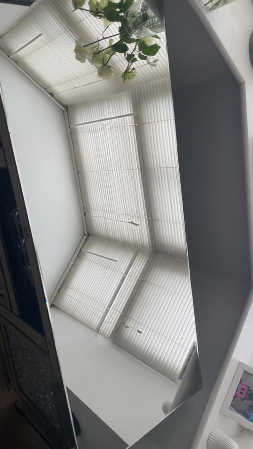 Buy & Sell Four Oaks Birmingham - Photos for Mirrored tv unit