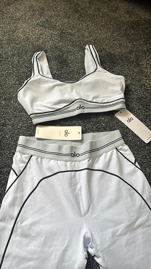 Buy & Sell Barking Barking and Dagenham - Photos for ALO YOGA SET WHITE|| BRAND NEW||24Hr SHIP ✨