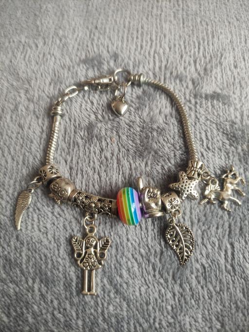 Buy & Sell Grafton Street Industrial Estate West Northamptonshire - Photos for Beautiful charms bracelet