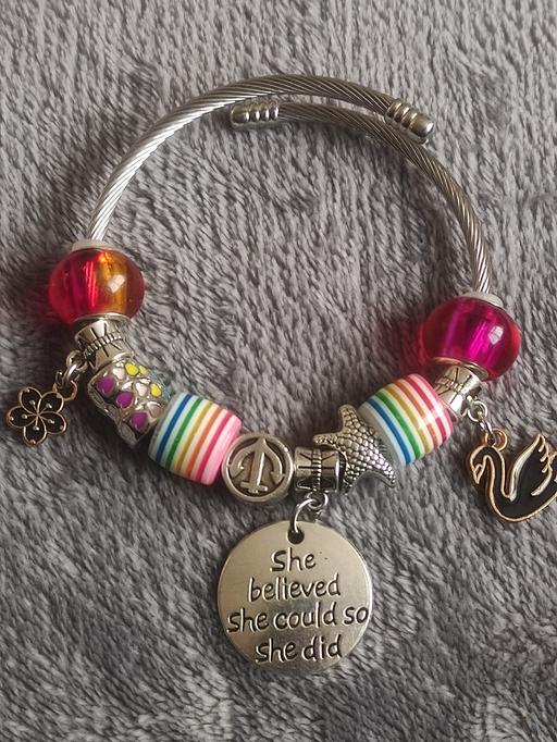Buy & Sell Grafton Street Industrial Estate West Northamptonshire - Photos for New beautiful charms bracelet