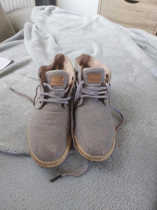 Buy & Sell Seacroft Leeds - Photos for Tom's flat canvas high tops Size 5.5