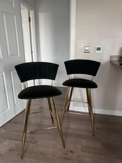 Buy & Sell Croydon Croydon - Photos for GREEN VELVET BAR STOOLS CHAIRS
