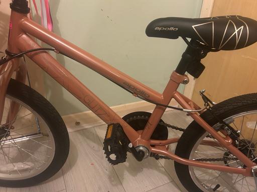 Buy & Sell Leamouth East London - Photos for Girls Apollo 18 inch bike