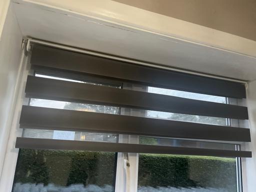 Buy & Sell Conisbrough Doncaster - Photos for 4ft dark grey day night roller blind