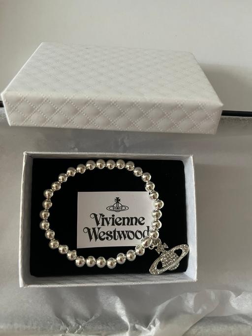 Buy & Sell Hamilton South Lanarkshire - Photos for Lovely boxed bracelet