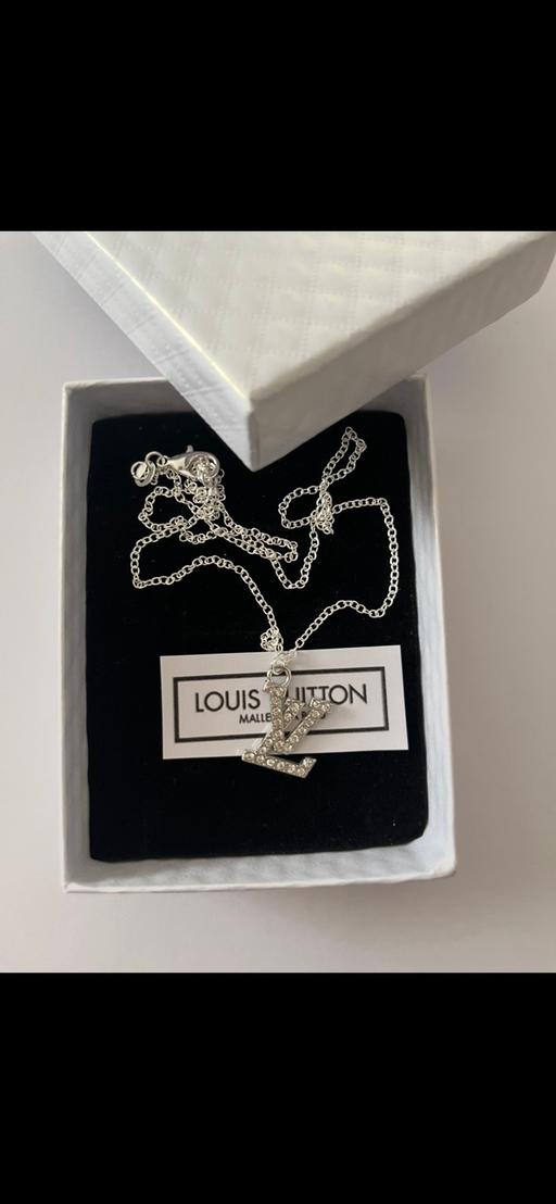 Buy & Sell Hamilton South Lanarkshire - Photos for Lovely new boxed necklace