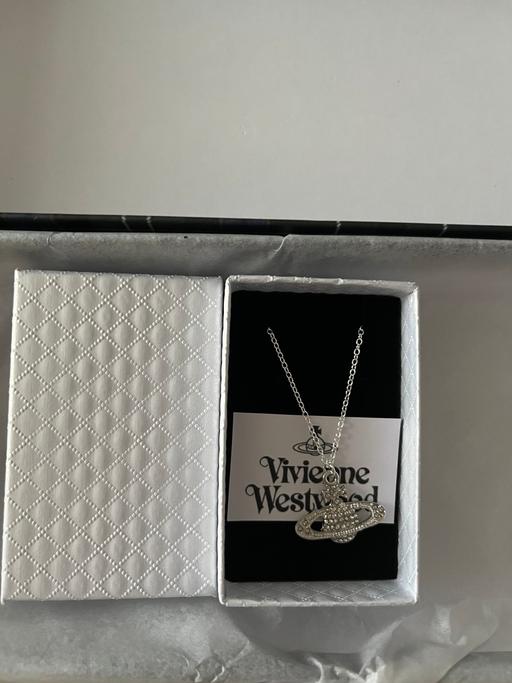 Buy & Sell Hamilton South Lanarkshire - Photos for Lovely new boxed necklace