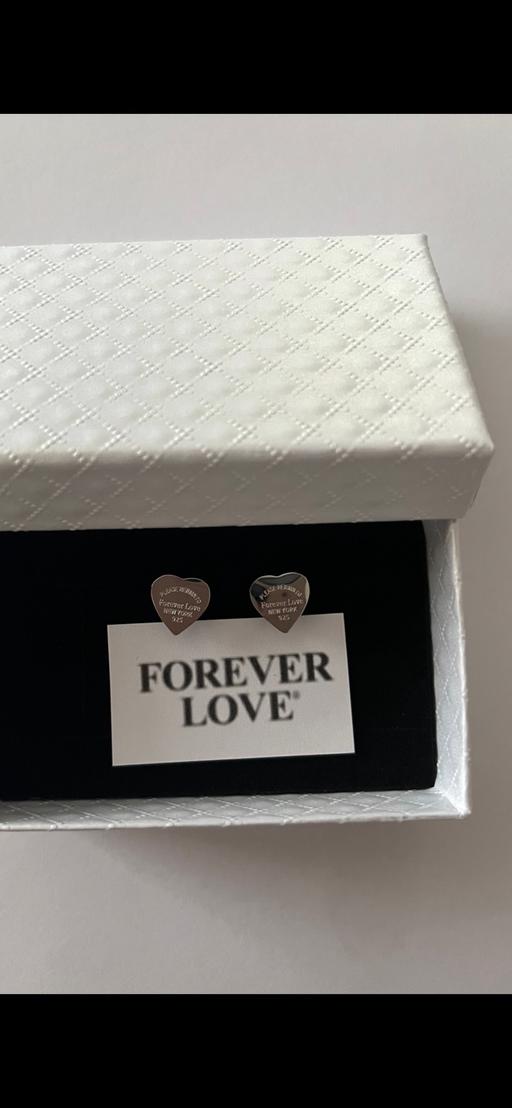 Buy & Sell Hamilton South Lanarkshire - Photos for New forever love earrings