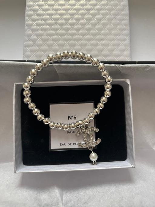 Buy & Sell Hamilton South Lanarkshire - Photos for Lovely new boxed bracelet