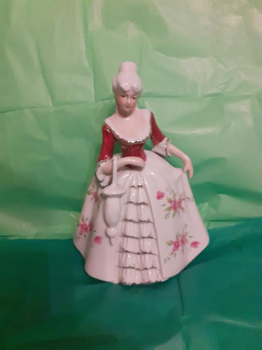 Buy & Sell Tyseley Birmingham - Photos for elegant lady figurine
