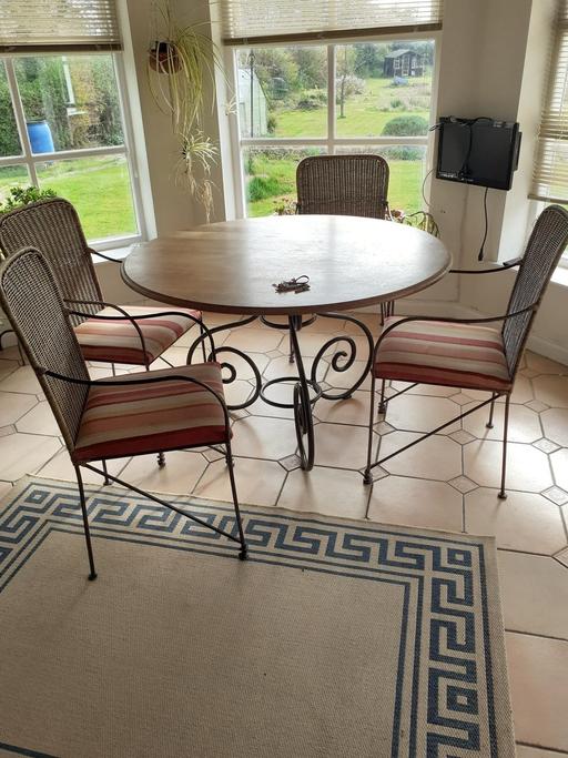 Buy & Sell Littlethorpe Blaby - Photos for Oak and cast iron table and 4 chairs