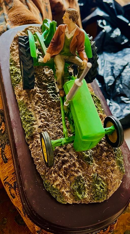 Buy & Sell Ettingshall Wolverhampton - Photos for Farmer On Tractor Figure ( Leonardo coll)