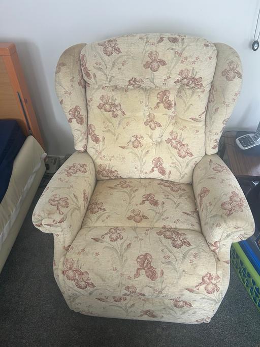 Buy & Sell Kings Norton Birmingham - Photos for Recliner chair mobility
