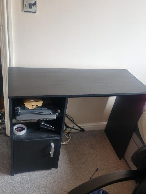 Buy & Sell Walsall Town Centre Walsall - Photos for Black desk 39 inches long