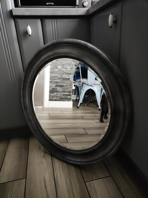 Buy & Sell Scholes Rotherham - Photos for Large bevelled silver mirror