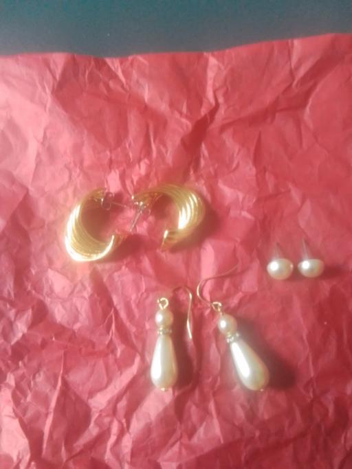 Buy & Sell Aldridge Walsall - Photos for THREE PAIR OF FASHION EARRINGS