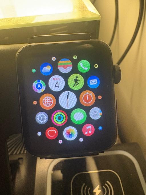 Buy & Sell Leamore Walsall - Photos for Apple Watch 3 series 42mm