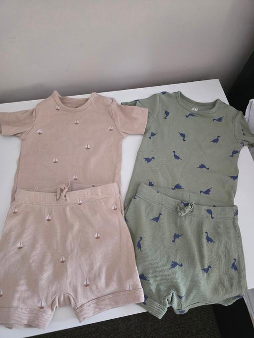 Buy & Sell Sheldon Birmingham - Photos for 2 vest/short sets age 12/18 months