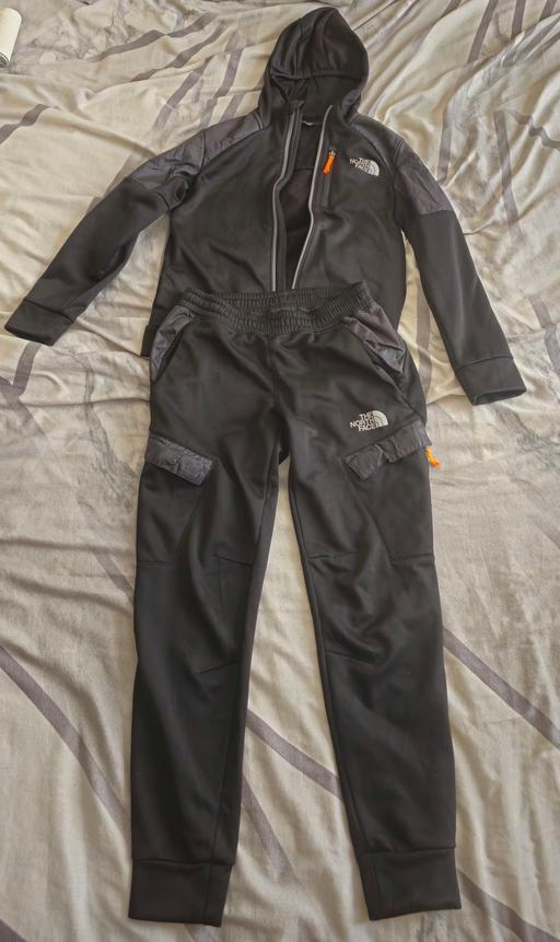 Buy & Sell Litherland Sefton - Photos for North face tracksuit (junior)