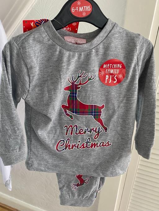 Buy & Sell Camp Hill Birmingham - Photos for Festive pyjamas 6/9 months
