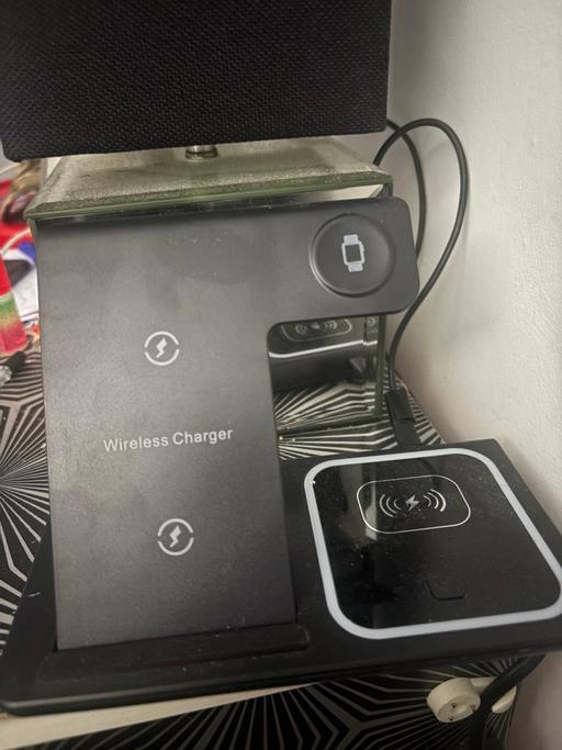 Buy & Sell Leamore Walsall - Photos for iPhone, AirPods smartwatch wireless charging