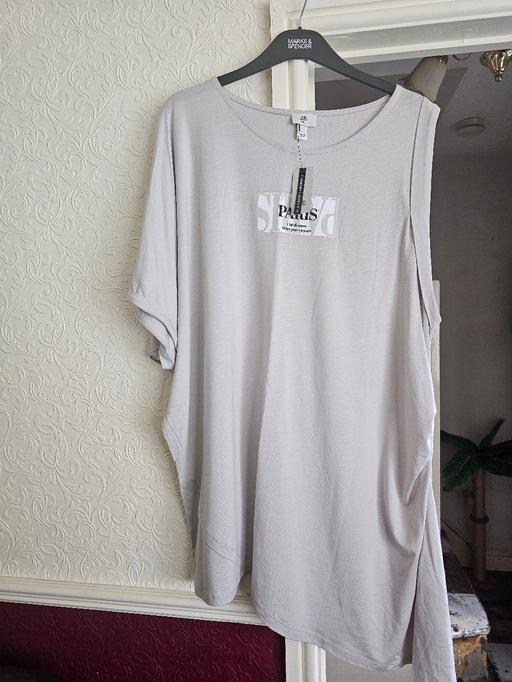 Buy & Sell Pensnett Dudley - Photos for RIVER ISLAND LONG TOP SZ 24..NEW